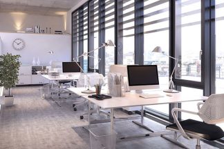 Ausgeleuchtetes Büro